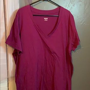 V neck tee shirt————— Rikki